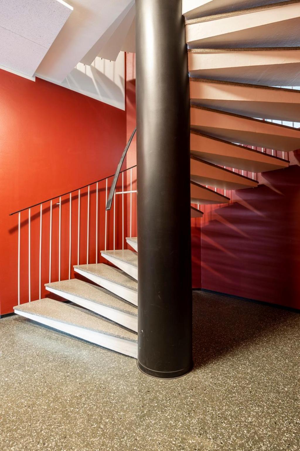 Stylish Flat In Trendy Kallio Helsinki Exterior photo